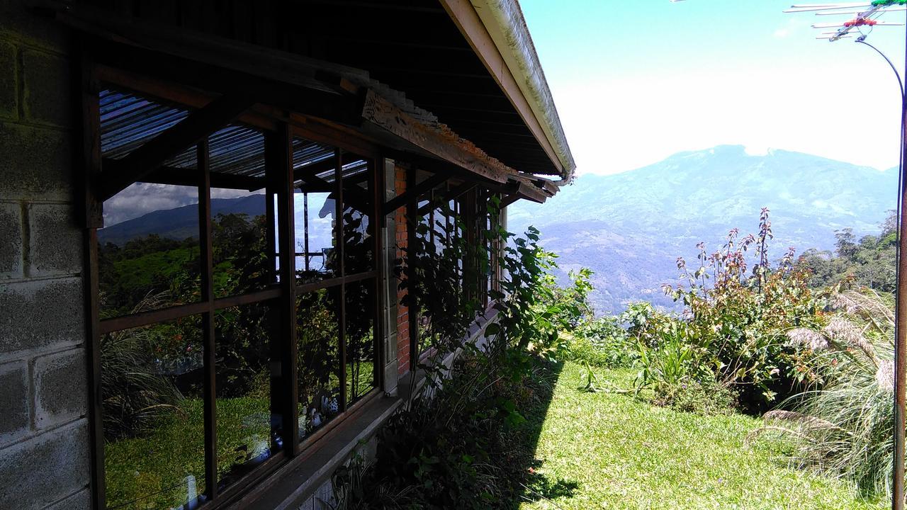 Y Granja Loma Bonita *