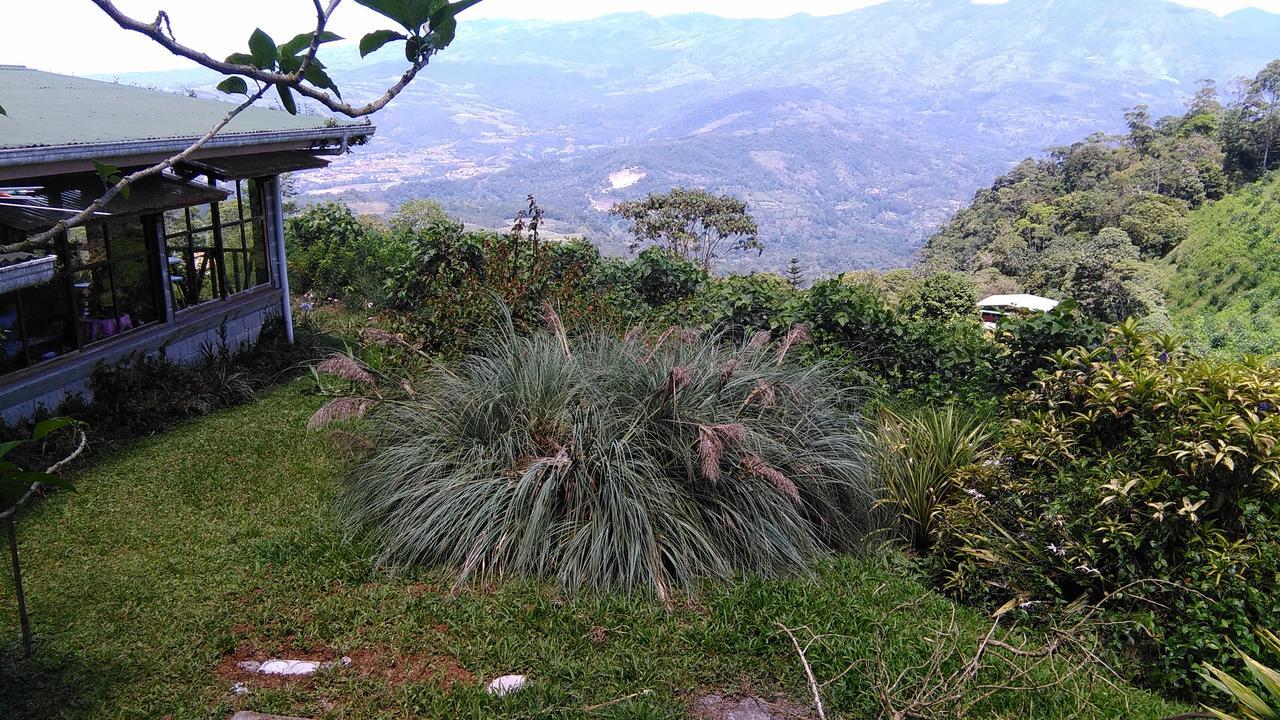 Y Granja Loma Bonita Chalet *