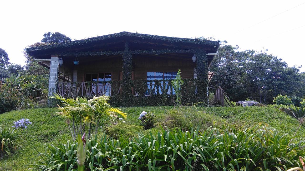 Y Granja Loma Bonita Chalet